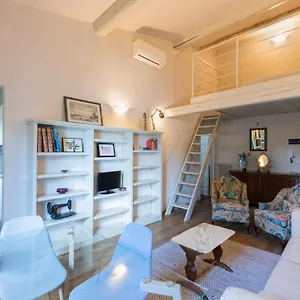 Apartment Flat Juana -bright Santa Maria Novella, Florence