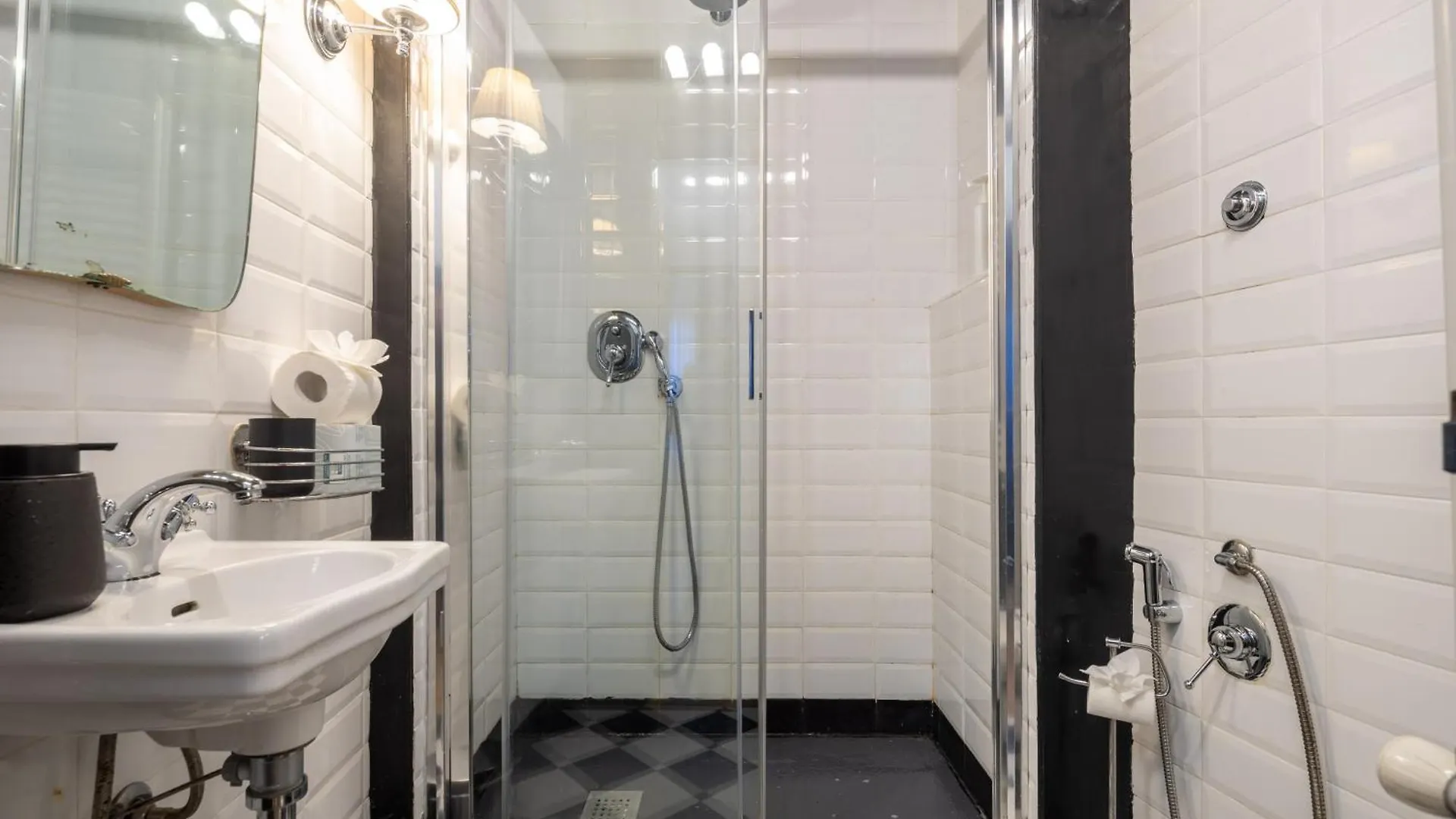 Tornabuoni Apartment - In Old Town Center Firenze Italia